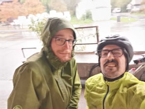 two wet Liipers during a break